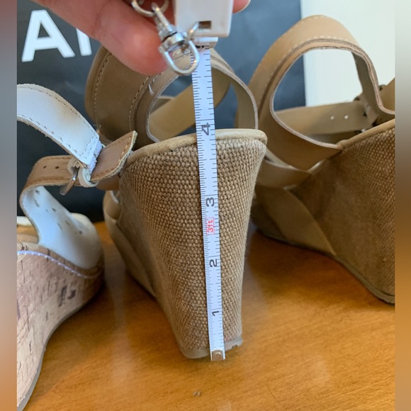 Kenneth Cole reaction wedge platform sandals - Picture 6 of 6